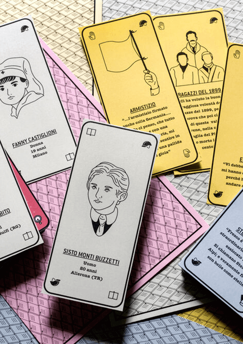 Fotografia delle carte del progetto Diari Incrociati